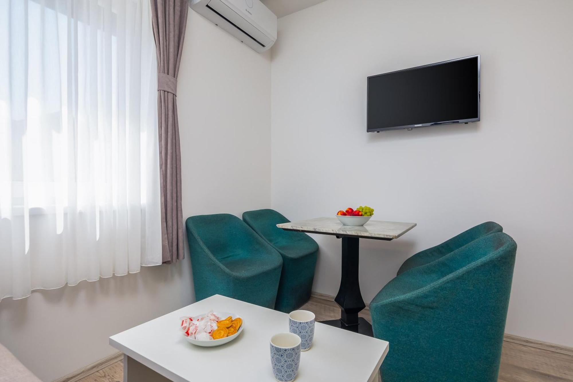 Beachfront Apartments Providenca With Free Parking Makarska Exteriör bild