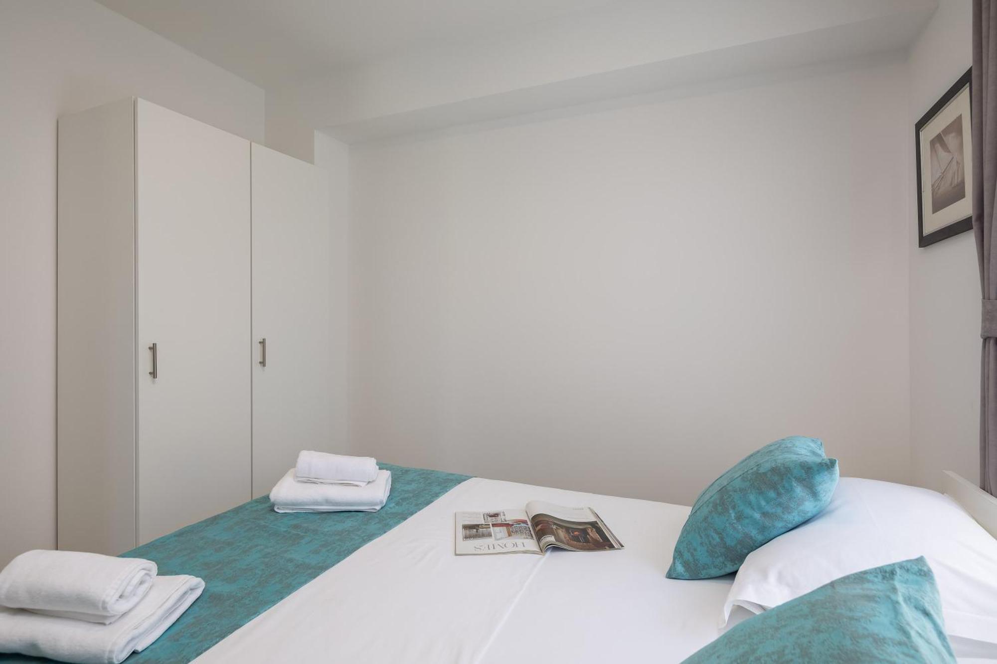 Beachfront Apartments Providenca With Free Parking Makarska Rum bild