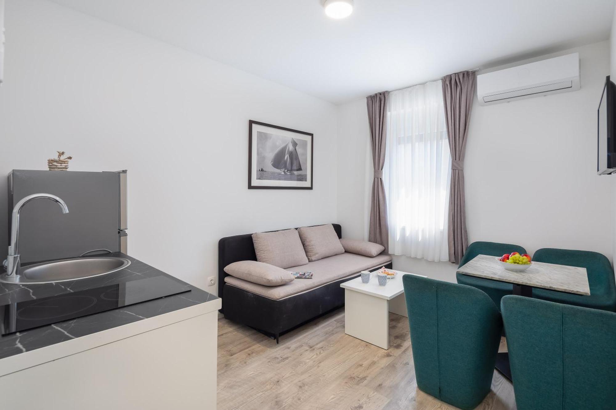 Beachfront Apartments Providenca With Free Parking Makarska Exteriör bild